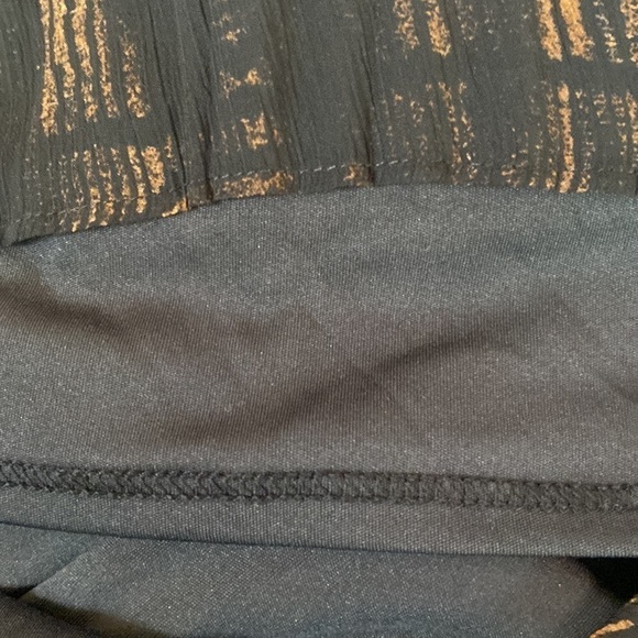 Ruby Rd. Black and bronze Aztec pattern skirt with elastic waistband. 20W - Picture 5 of 8